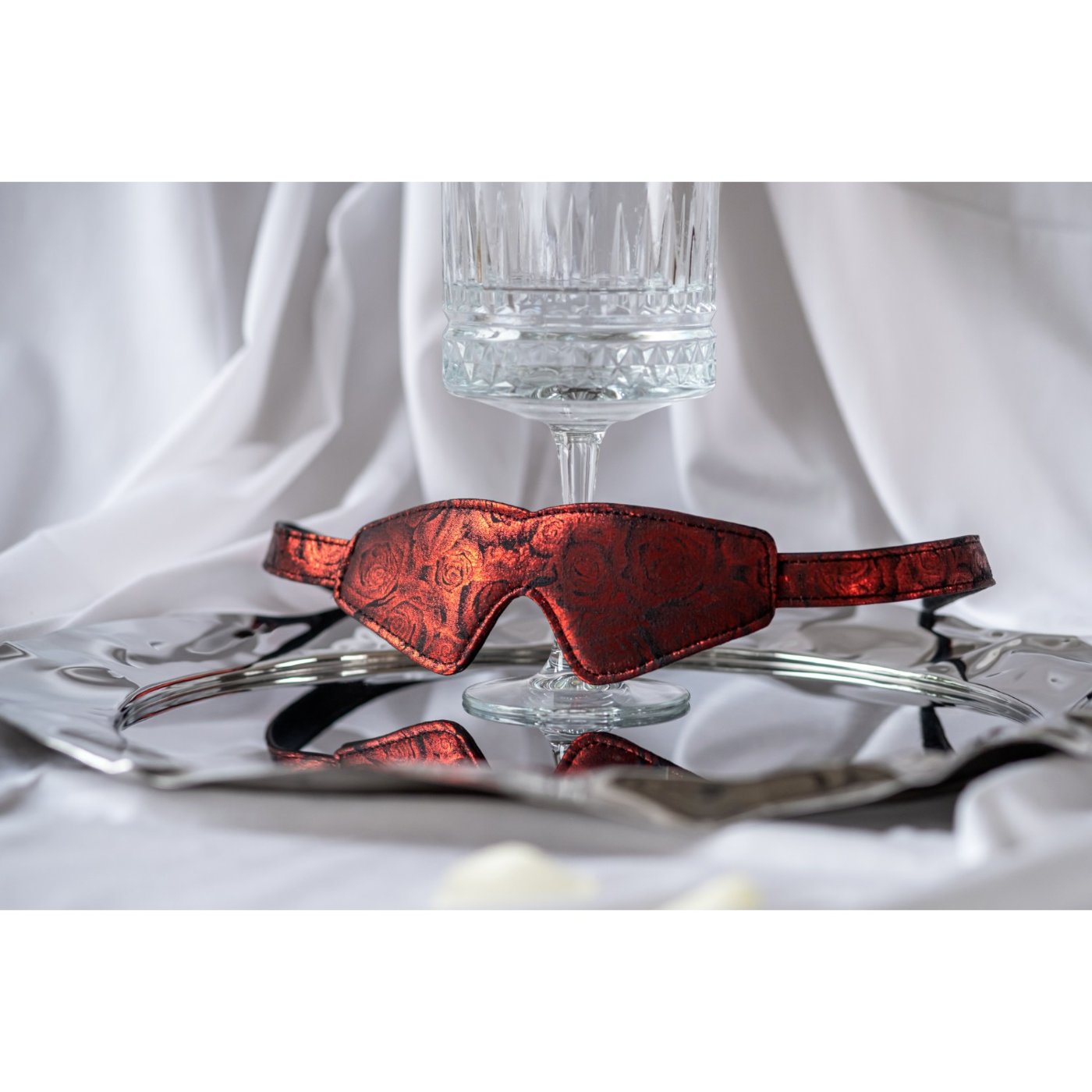 Fifty Shades of Grey Sweet Anticipation Reversible Blindfold Red & Black