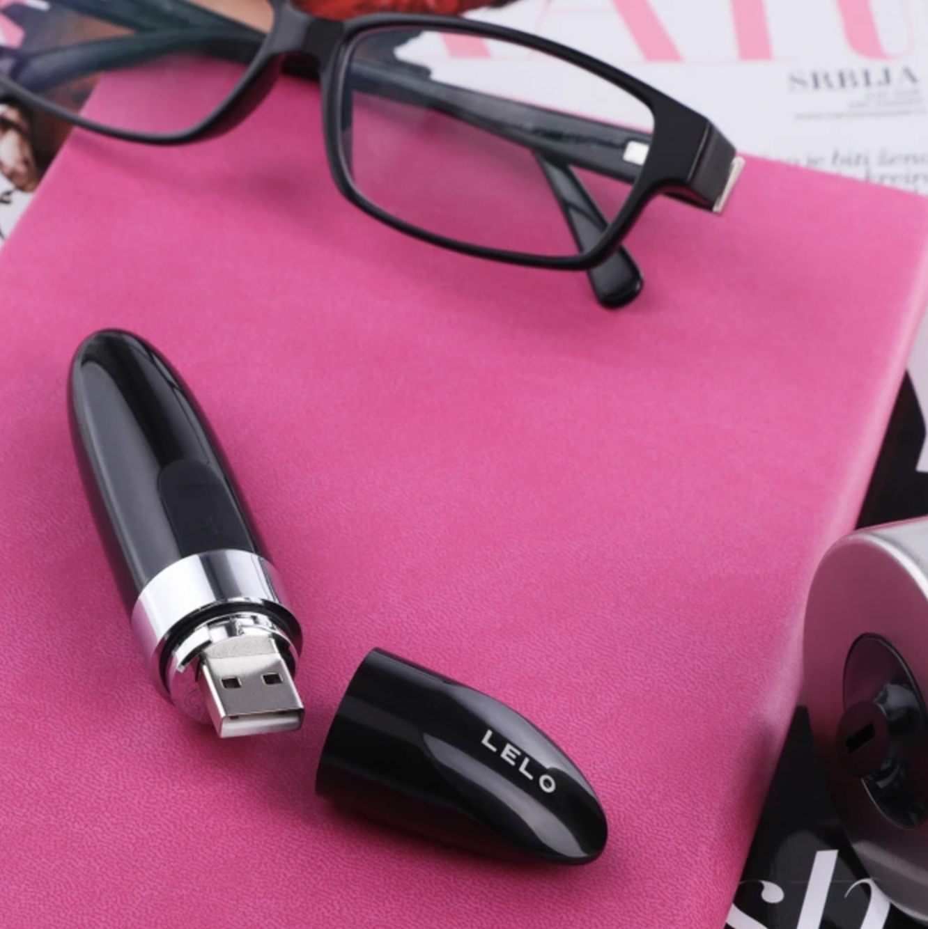 LELO Mia 2 Rechargeable Clitoral Vibrator Black