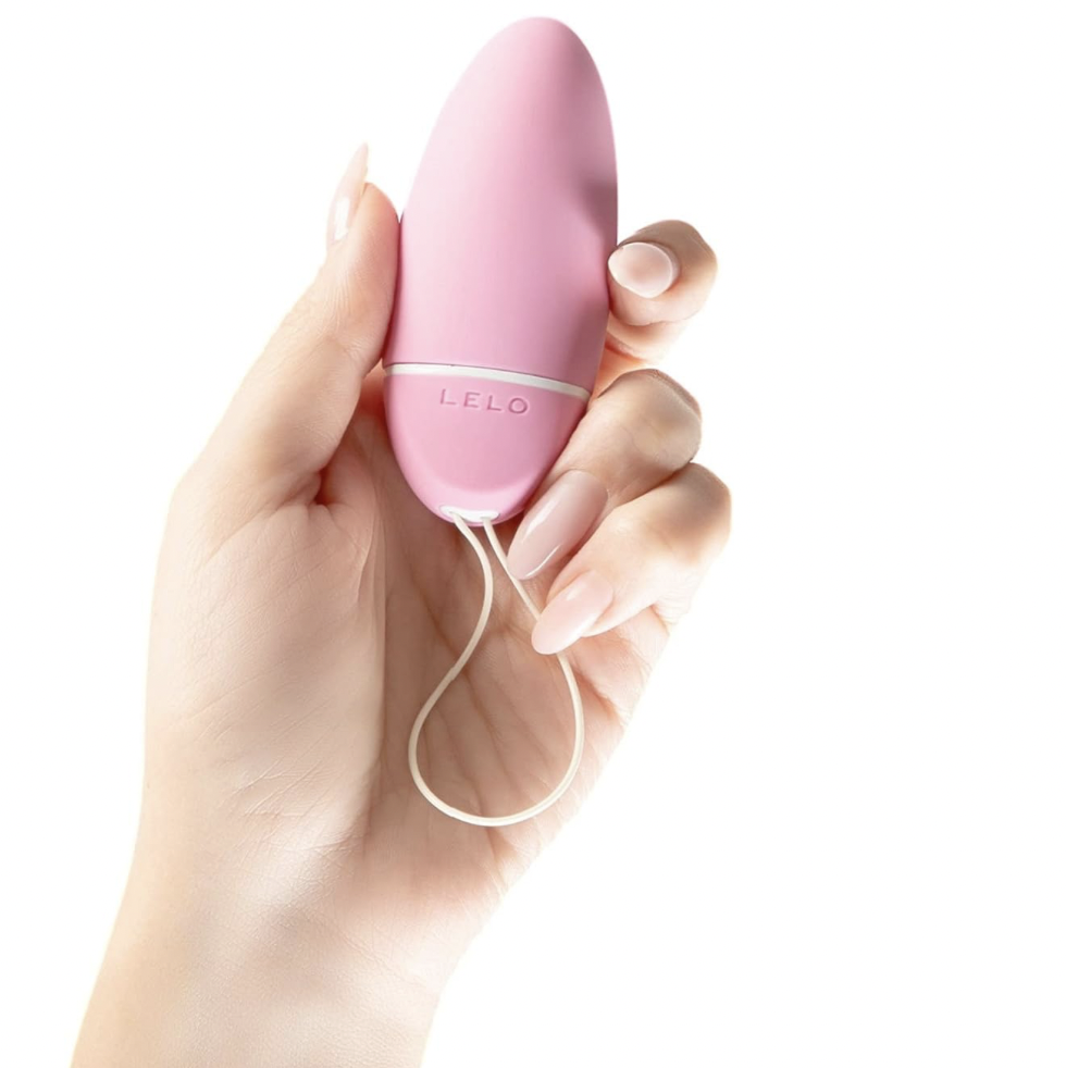LELO Smart Bead Vibrating Kegel Exerciser Pink