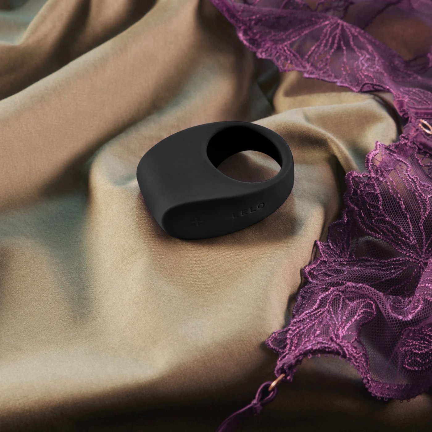 LELO Tor 3 Rechargeable App Controlled Vibrating Cock Ring Black